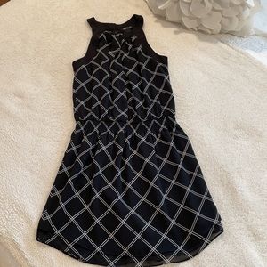 WHBM Black & White Dress Size 6